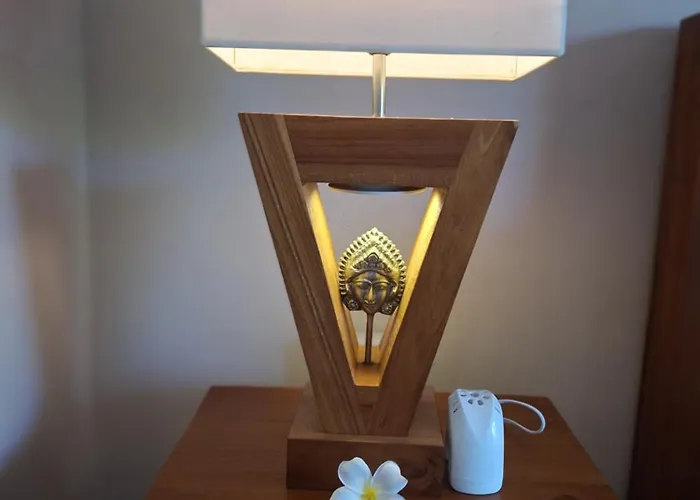 Bambu Lokha Guest House, Gianyar Bali ゲストハウス 4*