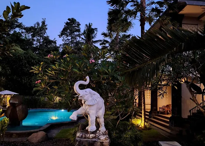 Bambu Lokha Guest House, Gianyar Bali 4* ウブド